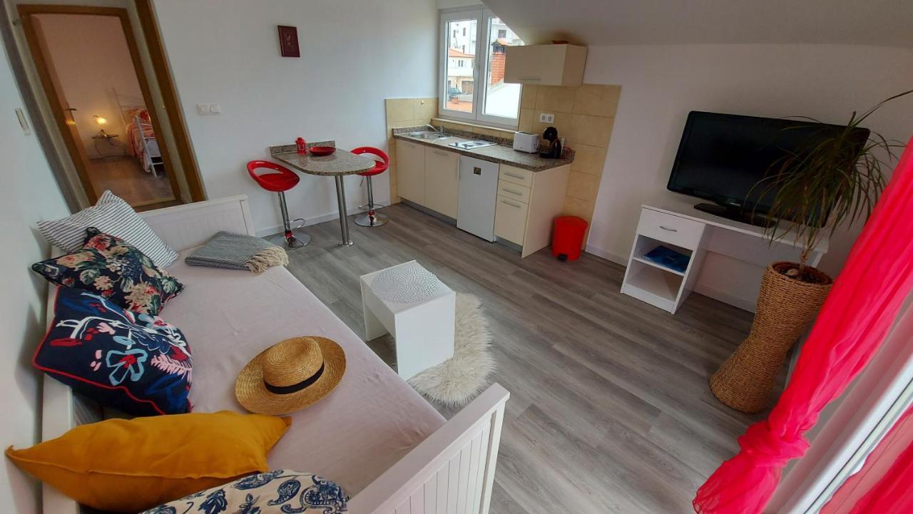 Apartmani Stambuk Jelsa  Εξωτερικό φωτογραφία
